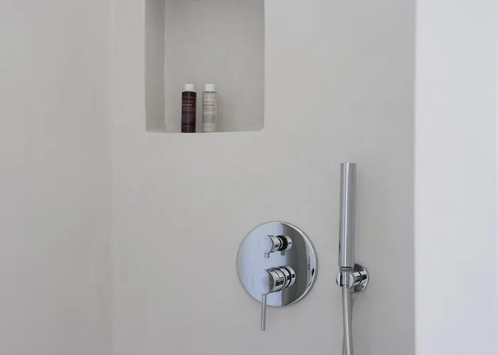 Paris & Agia Paraskevi (Skiathos)