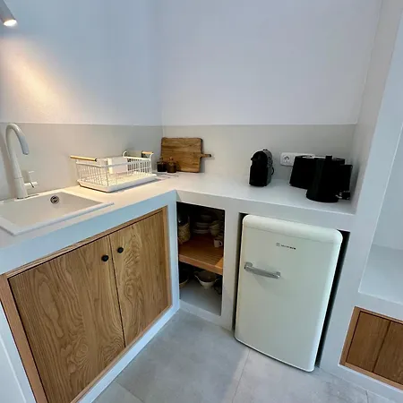 Apartament Paris & *