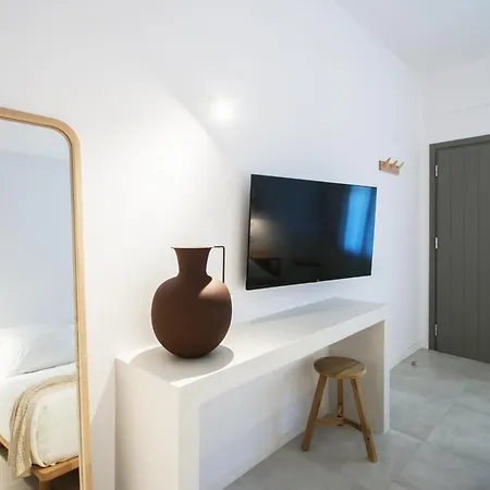 Apartament Paris & *