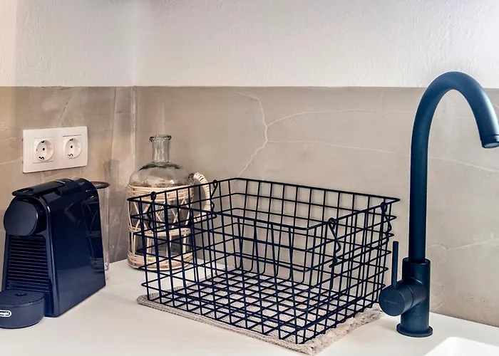 Paris & Agia Paraskevi (Skiathos)