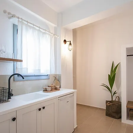 Paris & * Αγία Παρασκευή