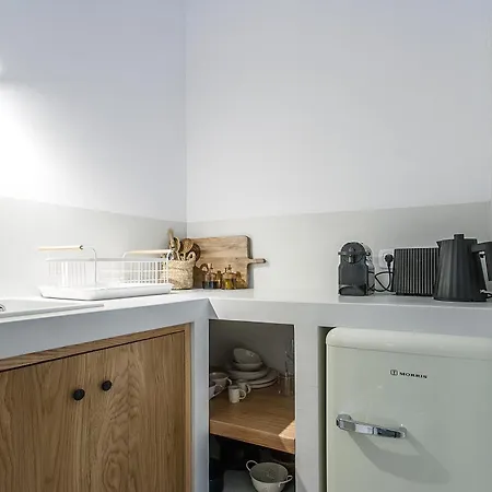 Paris & * Αγία Παρασκευή