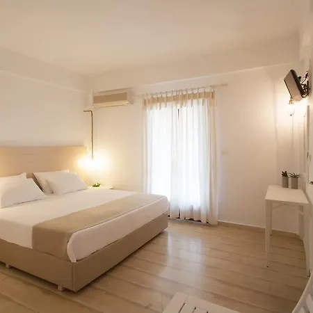 Paris & * Αγία Παρασκευή